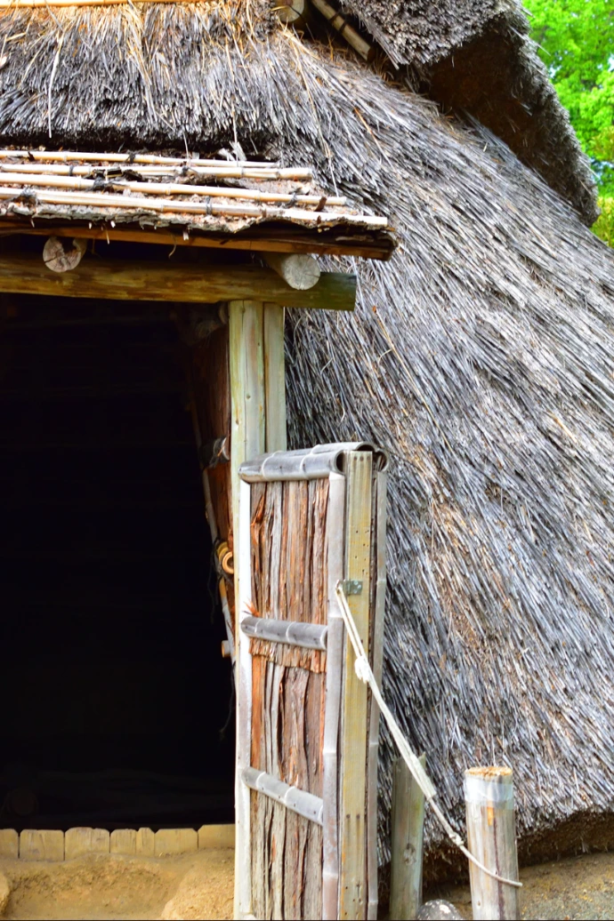 竪穴式住居